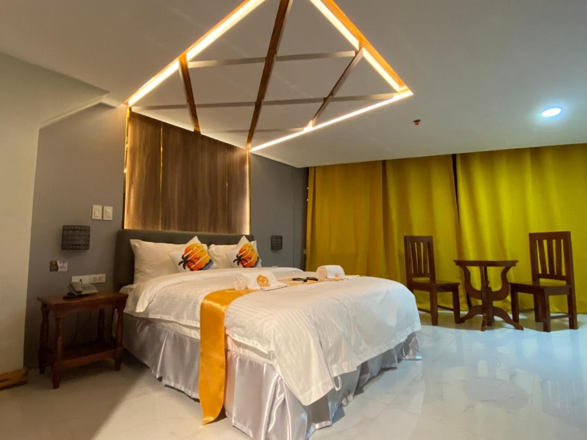 Ngn Gran Hotel Tuguegarao City Exterior photo