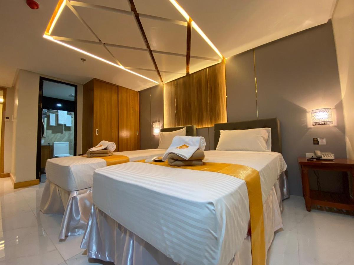 Ngn Gran Hotel Tuguegarao City Exterior photo