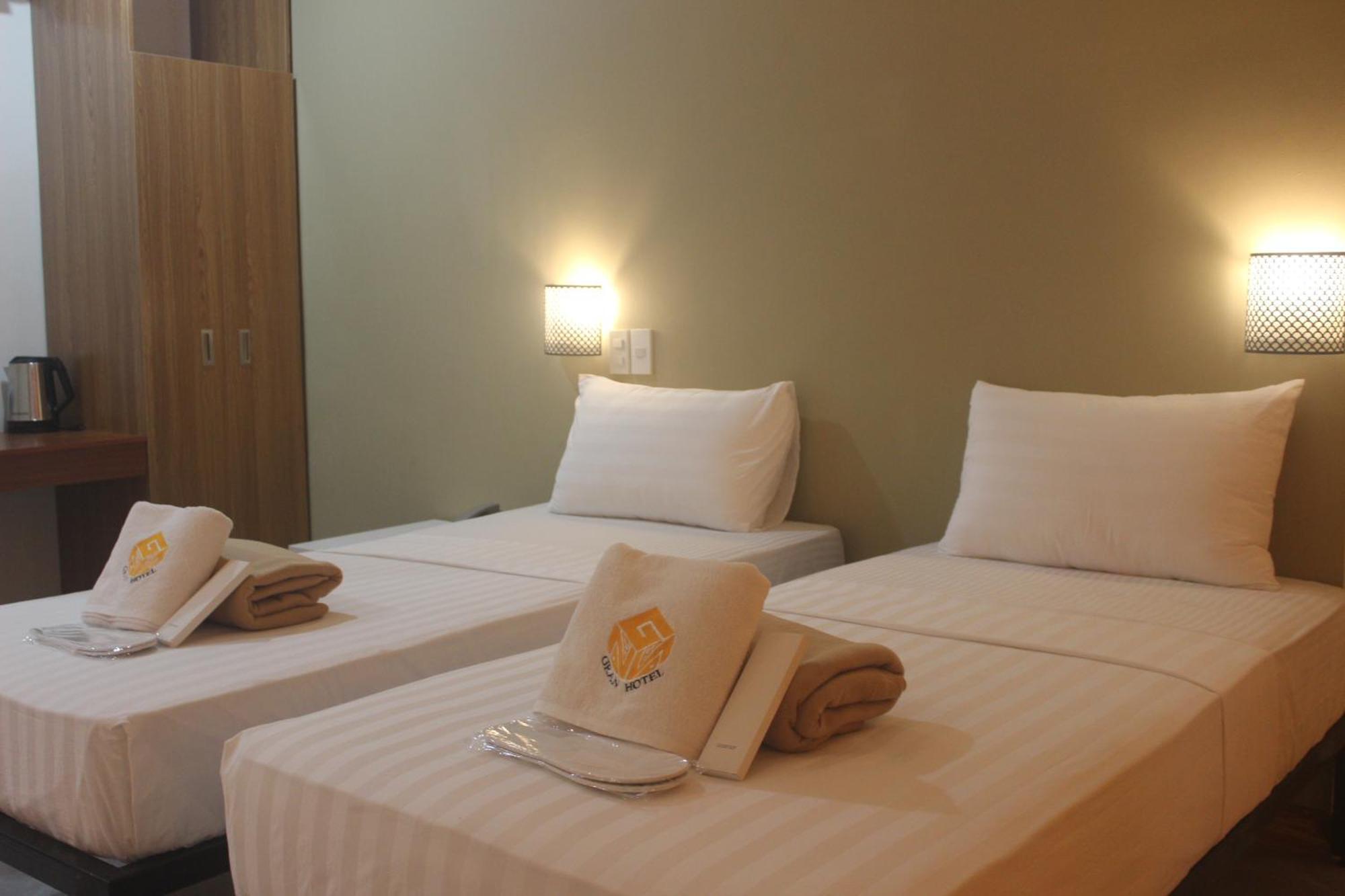 Ngn Gran Hotel Tuguegarao City Exterior photo